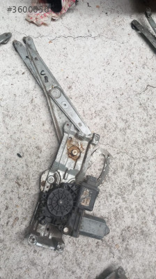 OPEL CORSA B ÖN SAG CAM KRİKOSU.OTO ERKAN ÜNYE