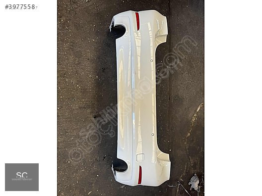 BMW G30 ARKA DOLU TAMPON PARK SENSÖRERİ ÜSTÜNDE