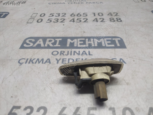 ÇIKMA KİA SORENTO SAĞ ÖN ÇAMURLUK SİNYALİ