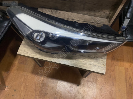 HYUNDAİ TUCSON SAĞ ÖN FAR ÇİFT MERCEKLİ