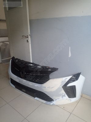 Reno clio 5,5 ön tanpon çıkma orjinal