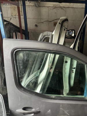 FİAT DOBLO 2024 SAĞ ÖN KAPI DOLU