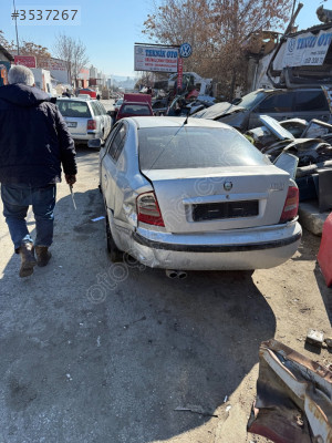 Skoda Octavia 1.6 BFQ Motor 2004 Model