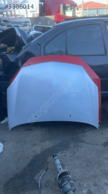 Renault Clio 2 ön kaput