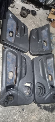 Renault Laguna 1 Kapı Döşemesi