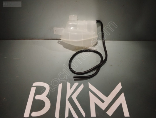 Nissan Qashqai 2014-2021 yedek su deposu