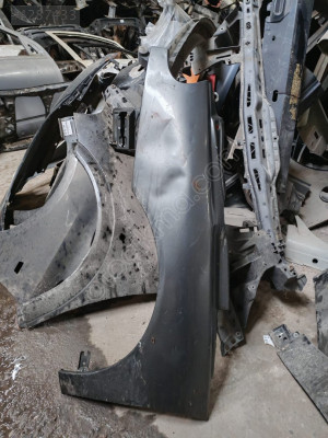 RENAULT LAGUNA 1 SAĞ ÖN ÇAMURLUK