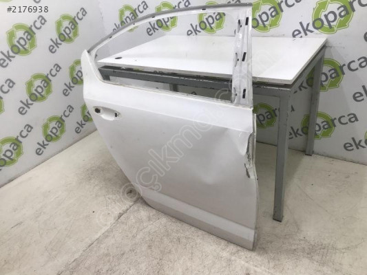 SKODA OCTAVİA 2013 2019 SAĞ ARKA KAPI 5E5833052