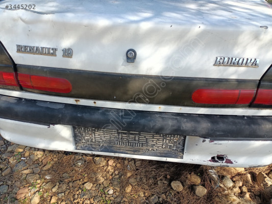 RENAULT R19 SEDAN ARKA REFLEKTÖR