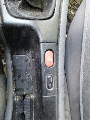 RENAULT LAGUNA 1 DÖRTLÜ DÜĞMESİ ORJİNAL ÇIKMA