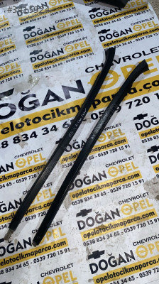 Opel Astra J Ön Cam Kenar Çıtaları GM