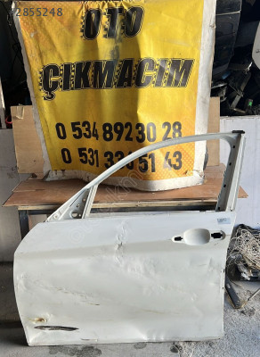 BMW 1 SERİSİ F20 SOL ÖN KAPI