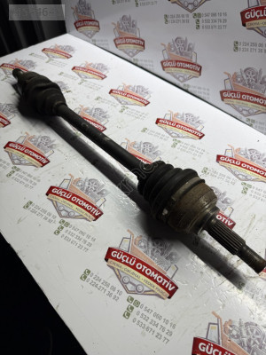 RENAULT CLİO 3 BENZİNLİ AKS ORİJİNAL SÖKME