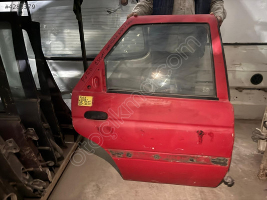 FORD ESCORT SAĞ ARKA KAPI DOLU 95-00 MODEL KIRMIZI RENK