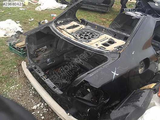 MERCEDES W211 ORJ. KESME SAĞ ARKA ÇAMURLUK TEMİZ