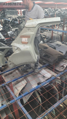 SUZUKİ SWİFT SAĞ ARKA camurluk sefalılar oto cıkma