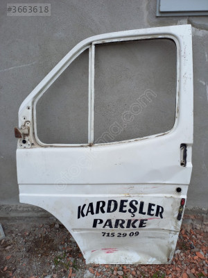 Transit 12 - 15 (T12 / T15) Sol Ön Kapı (Ufak Hasarlı)