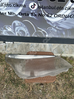 E60 Sol Ön Far Camı