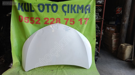 toyota coralla kaput