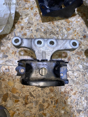 OPEL CROSSLAND X SAĞ MOTOR KULAĞI 9811224580 9681706580