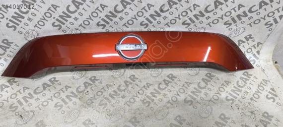 NİSSAN JUKE F16 2020 2025 ARKA BAGAJ ÇITASI ÇIKMA 90810-6PA0A