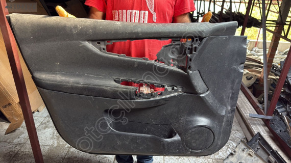 NİSSAN QASHQAİ J11 ÇIKMA ORJİNAL SOL ÖN KAPI DÖŞEMESİ BDÇ