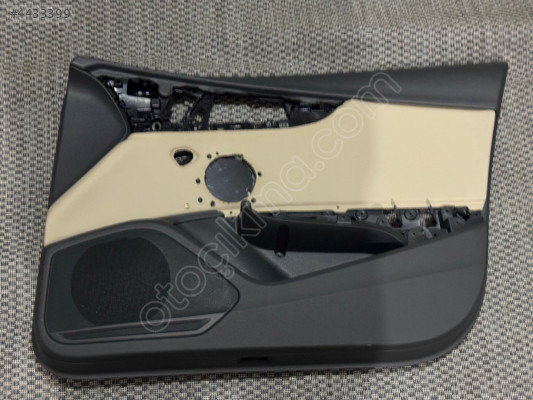 8W0867133  AUDİ A4 KAPI DÖŞEMESİ