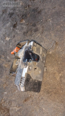 Opel combo c sol ön kapı kilidi