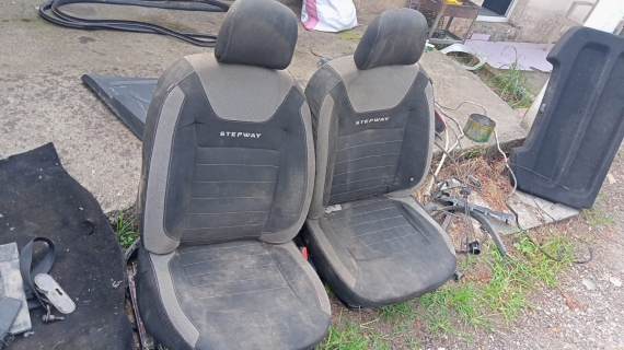 Dacia stepvay ön koltuklar
