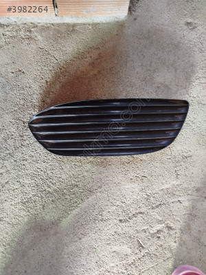 Mercedes C class-W205 ön tampon sağ ızgara (sis yuvası kapağı)