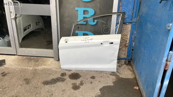 Ford Fiesta sol ön kapı 2009-2017