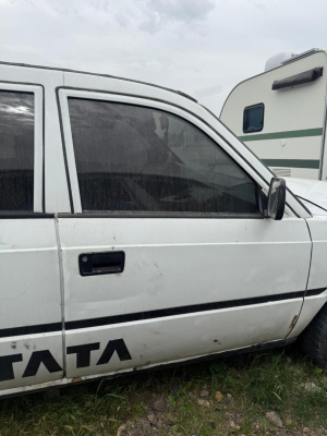 Yata telcoline sağ ön kapı