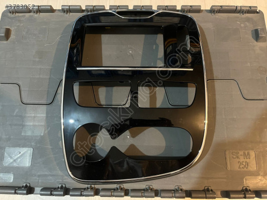 Orjinal Renault Clio 4 Teyp Çerçevesi - Oto Çıkma Parçalar