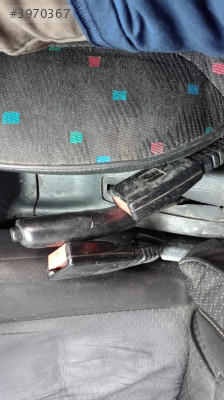 hyundai accent emniyet kemeri tokası