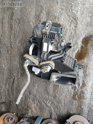 FORD FİESTA KALORİFER KUTUSU OTO FEDAİ