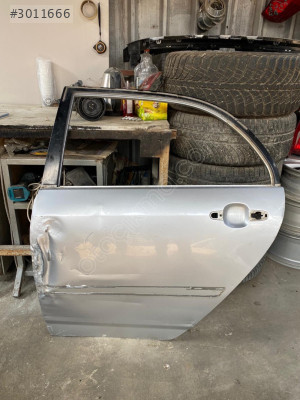 2004 2006 Toyota corolla çıkma arka sol kapı