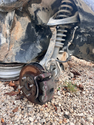 HONDA CİVİC İES 99 ÖN PORYA MERKEZ DİSK TAŞIYICI ORJİNAL ÇIKMA