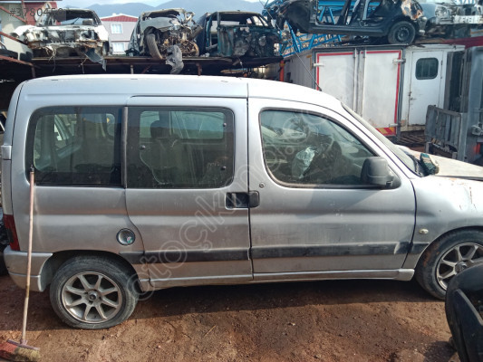Peugeot partner 1.9 parça parça