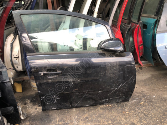 OPEL CORSA D SAĞ ÖN KAPI