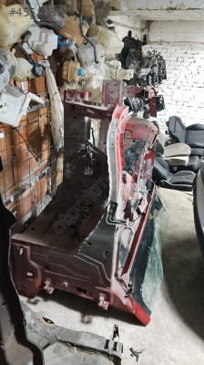 BMW F20 SOL ŞASİ ÇEYREK