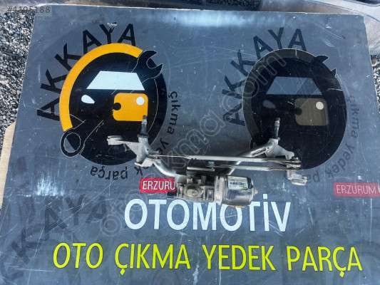 288004542R Clio 4 Silecek Motoru Orjinal Çıkma