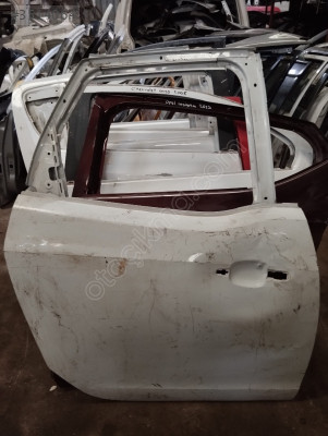 Opel meriva sağ arka kapı 2010