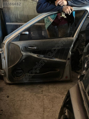 ALFA ROMEO 156 SAĞ ÖN KAPI DÖŞEMESİ