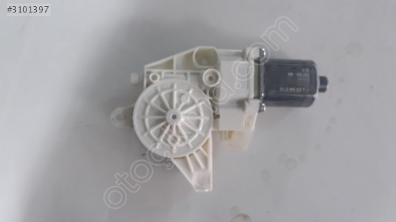 Mercedes E 212 CAM MOTORU SAĞ ÖN KAPI A2129066702