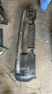 Mitsubishi L300 ön tampon