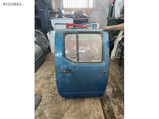 Nissan navara sol arka kapı