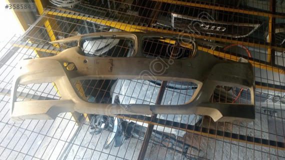 BMW 320 3 serisi ön tampon çıkma