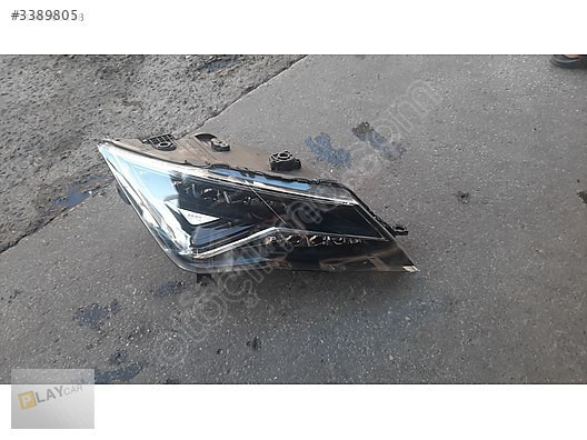 SEAT LEON SAĞ FAR 2016 2020 ARASİ XENON LED ORJİNEL ÇİKMA