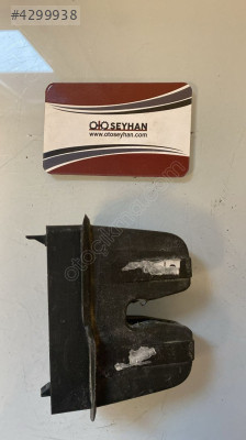 3G5827520A Passat b8 bagaj kilidi kapağı