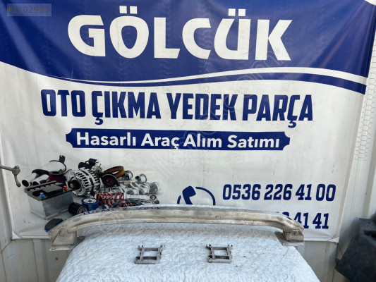 8200021828 Renault Megane 2 Arka Tampon Demiri ORJİNAL